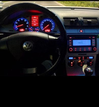 Volkswagen Passat cena 15900 przebieg: 256615, rok produkcji 2008 z Szprotawa małe 191